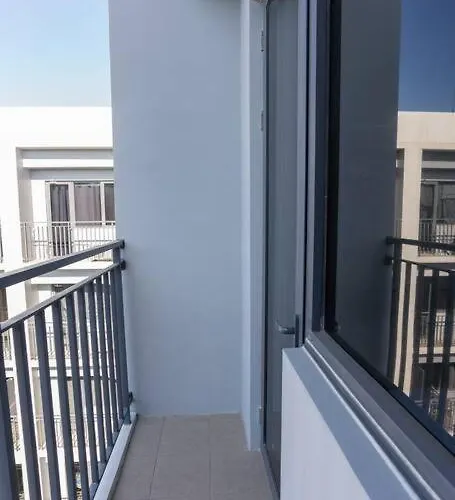 Apartamento Seaside Charm-cozy Retreat Shore 2 *